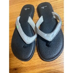 Sanuk Yoga Sling 2 Flip Flops Silver Gray Striped Womens Sandals 7